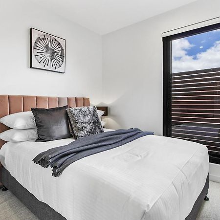 Boutique Apartment In Quiet, Sought-After Suburb Carnegie Exterior photo